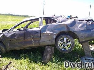 Битый автомобиль Dodge Avenger